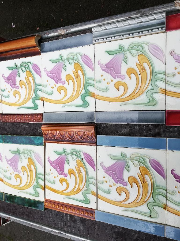 47 stuks Jugendstil / art nouveau wandtegels paarse bloem, Antiek en Kunst, Ophalen
