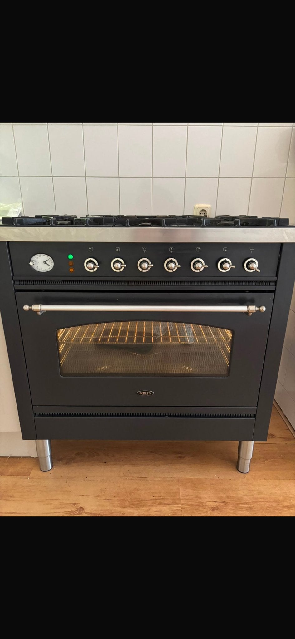 Boretti Fornuis - Zwart, Gas, 5 Kookzones, Grote Oven, Ophalen, Gebruikt, 60 cm of meer, Grill
