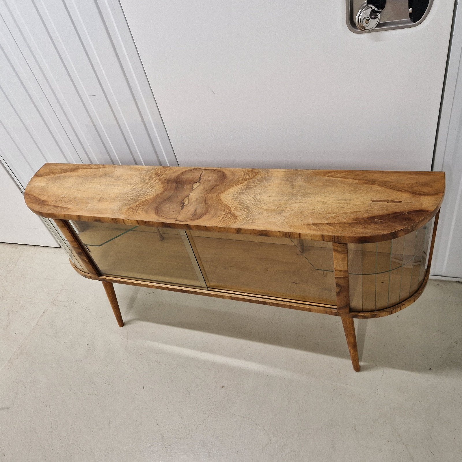 Foto 5 van Vintage Vitrinekast / Dressoir Jaren 5060 Mid-Century Modern