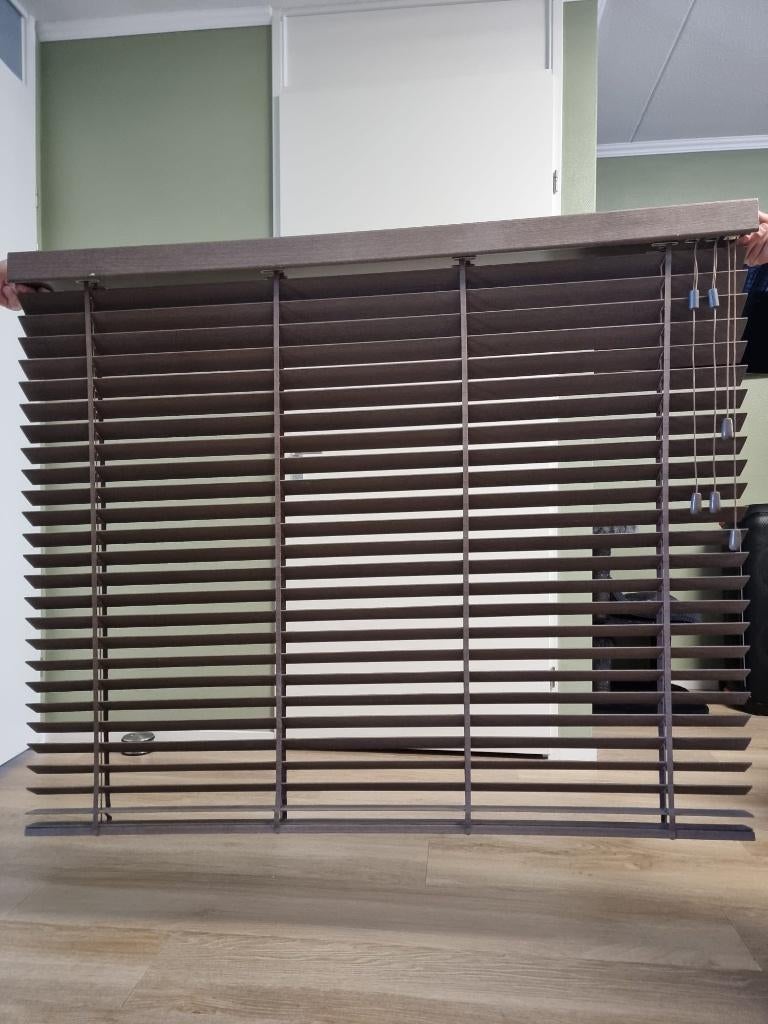 Houten jaloezieën 50mm met ladderband, Ophalen, Zo goed als nieuw, 100 tot 150 cm, 100 tot 150 cm