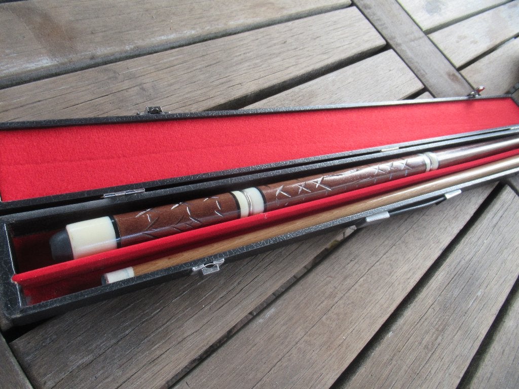 biljartkeu met parelmoer inleg en koffer, Ophalen, Zo goed als nieuw, Keu of Ballen