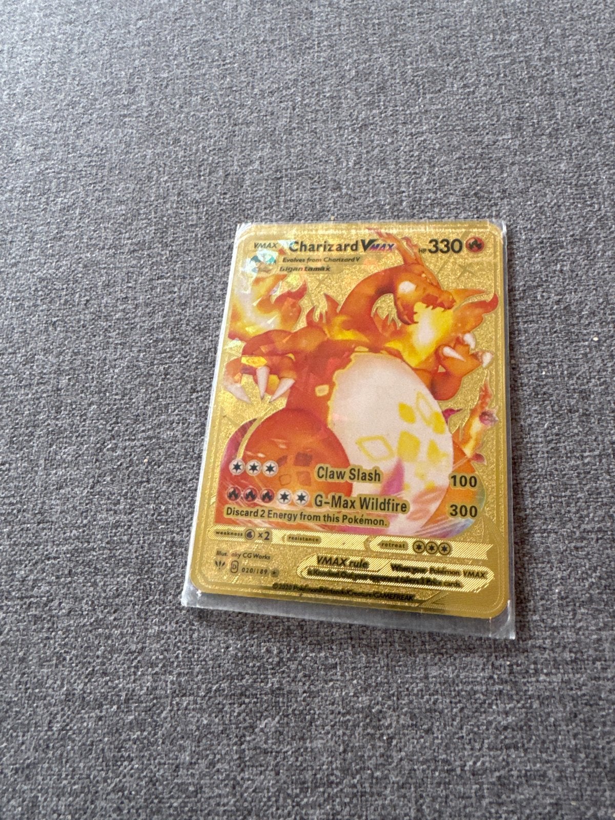Gouden Charizard VMAX Pokémon Kaart - Zo goed als nieuw, Ophalen of Verzenden, Zo goed als nieuw, Losse kaart