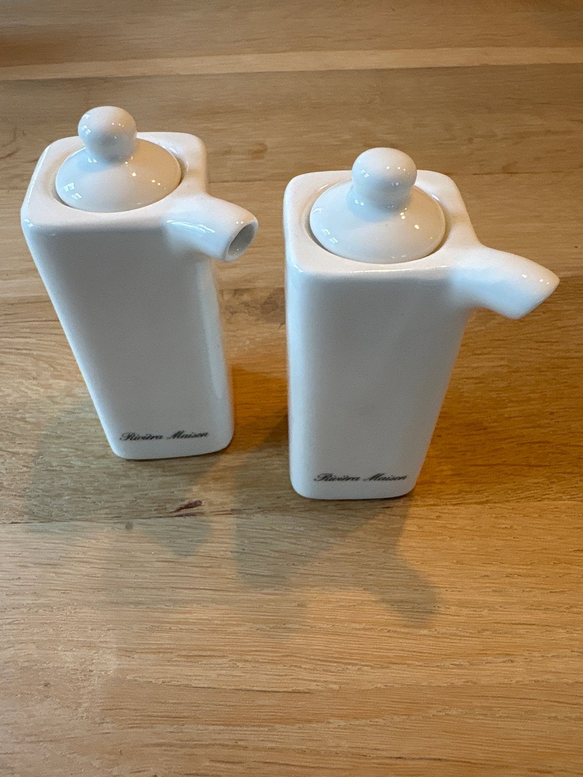Riviera Maison Olie & Azijn Set - Zo goed als nieuw, Overige typen, Ophalen of Verzenden, Zo goed als nieuw, Steen/keramiek