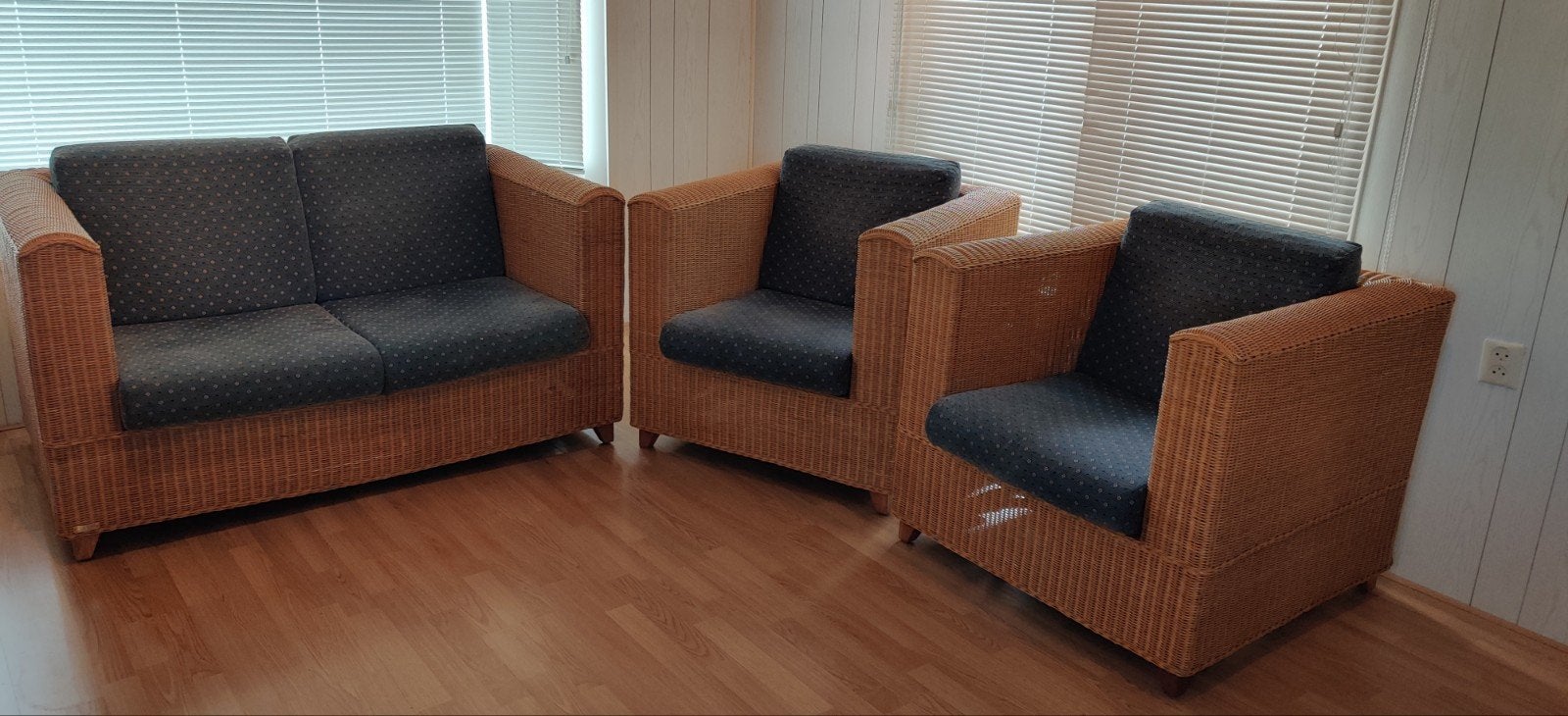 Rotan bankstel: 2-zits bank en 2 fauteuils, Gebruikt, 150 tot 200 cm, 75 tot 100 cm, Klassiek, Landelijk