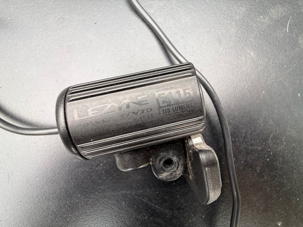 Lezyne E115 voorlamp e-Bike, Gebruikt, Elektrische fiets, Ophalen of Verzenden, Lezyne