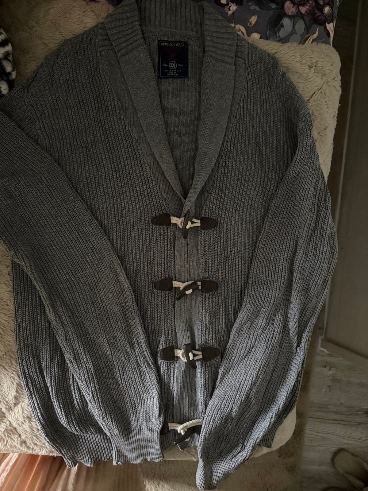 Warm grijs vest met houtje-touwtje sluiting - Maat XXL, Ophalen of Verzenden, Gedragen, Overige maten, Grijs