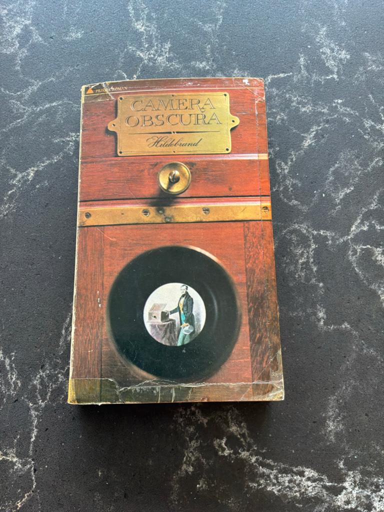 Camera Obscura - Hildebrand, Ophalen of Verzenden, Gelezen, Fotografie algemeen