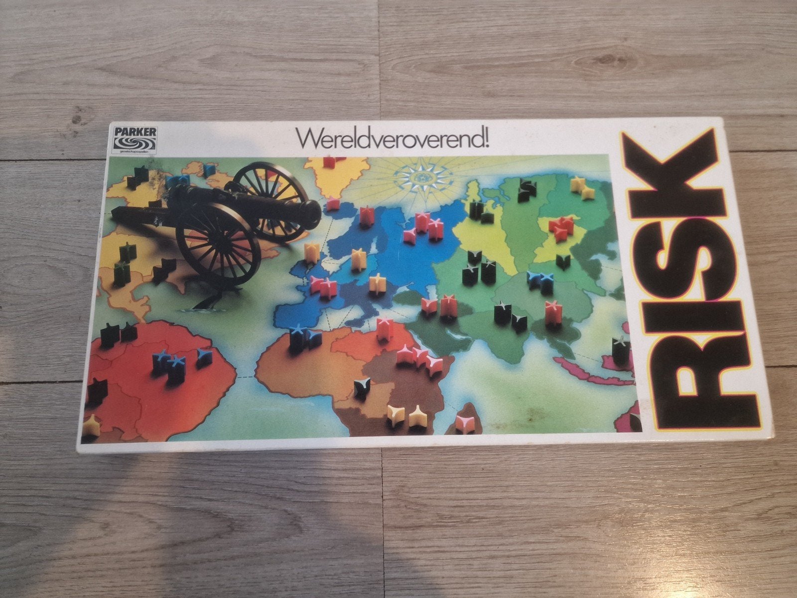 Risk bordspel - Puntgaaf en 45 jaar oud!, Hobby en Vrije tijd, Gezelschapsspellen | Bordspellen, Ophalen of Verzenden, Zo goed als nieuw