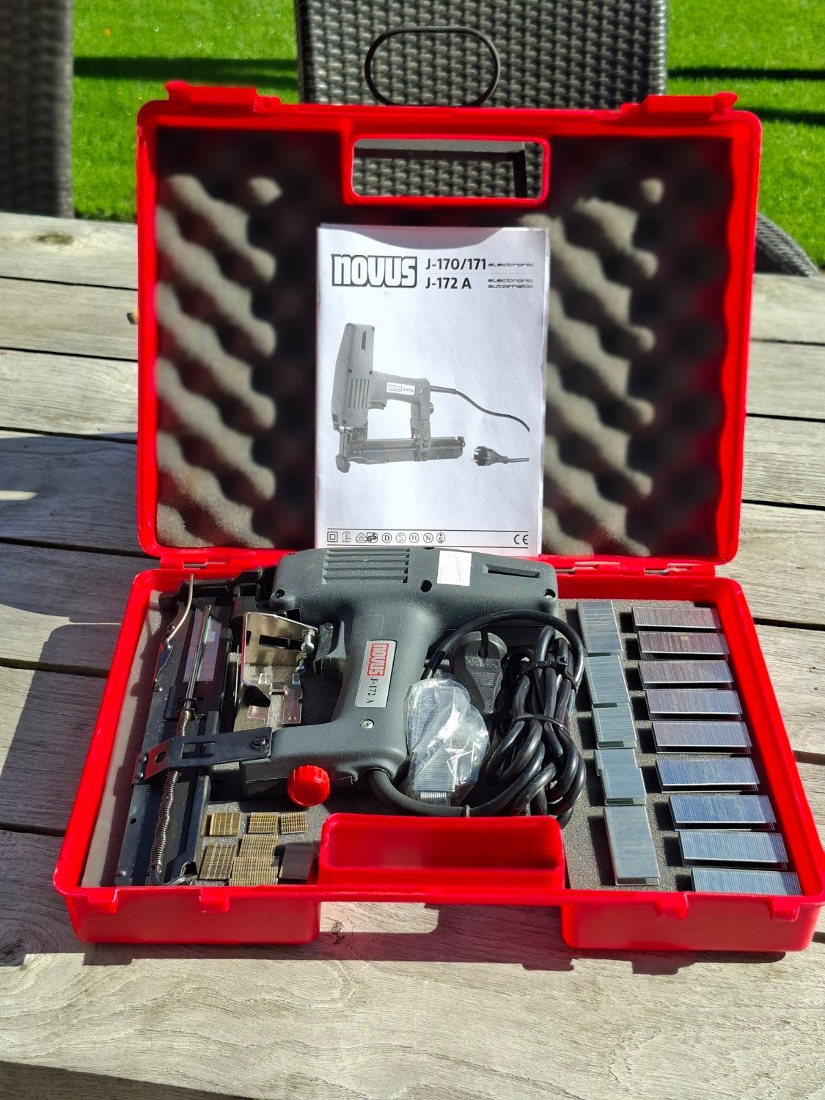 NOVUS J-172 A Elektrische Handtacker - Robuust & Veelzijdig, Doe-het-zelf en Verbouw, Ophalen of Verzenden