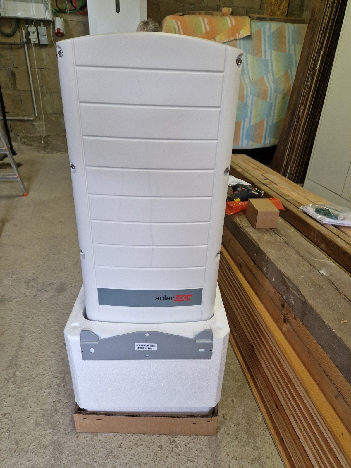 SolarEdge SE10K-RWS48BEN4. Hybride. 330kWh op de klok. Nieuw, Ophalen, Zo goed als nieuw