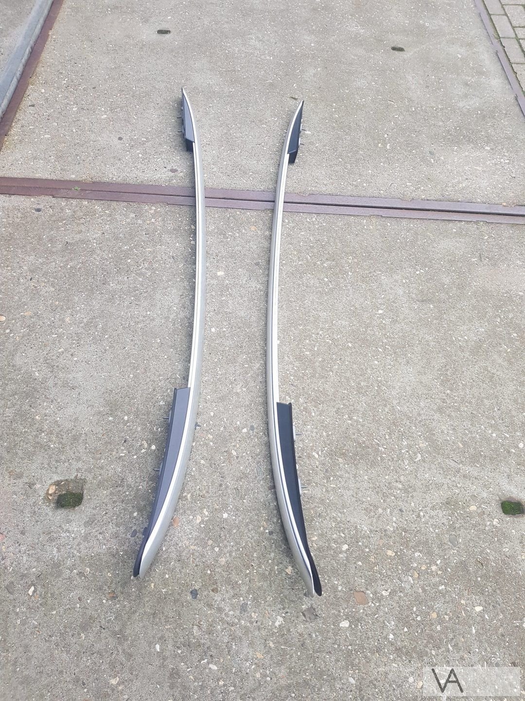 Renault Clio 4 station 2013 - 2018 dakrail links rechts €50, Auto-onderdelen, Ophalen, Gebruikt, Renault, -