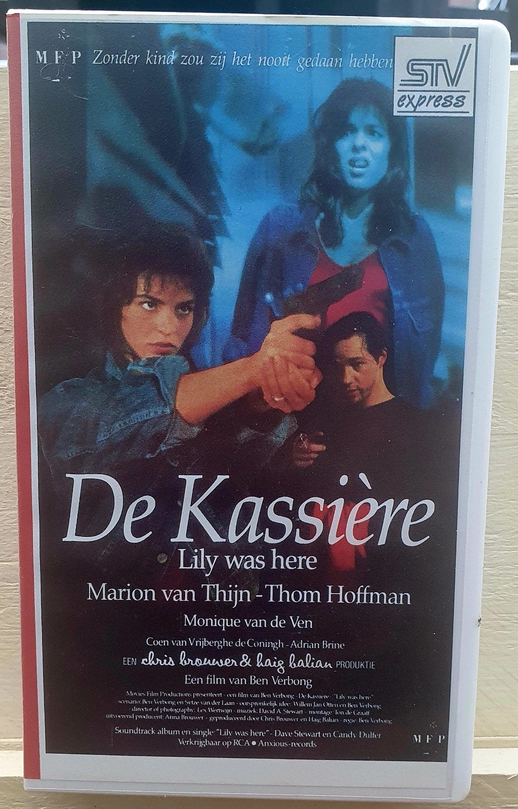 De Kassière (Lily Was Here) VHS - Ben Verbong Film, Vanaf 12 jaar, Ophalen of Verzenden, Gebruikt, Actiethriller