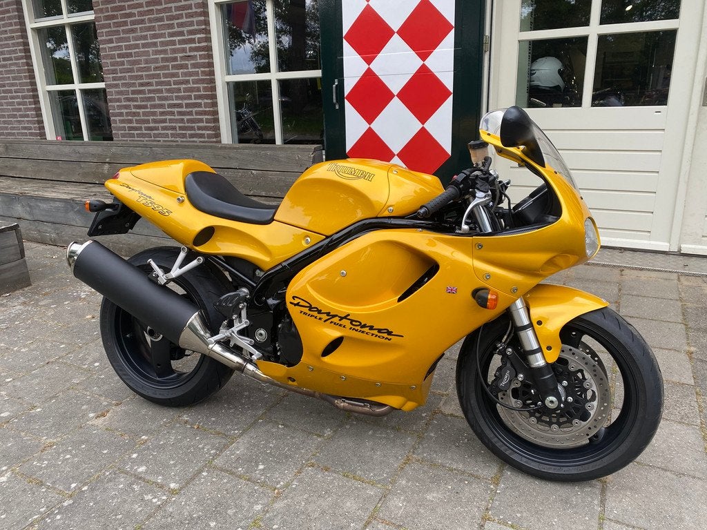 Triumph DAYTONA T595 (bj 1997), Motoren, Triumph Motorcycles Ltd., Bedrijf, After.sales@triumph.co.uk, Super Sport