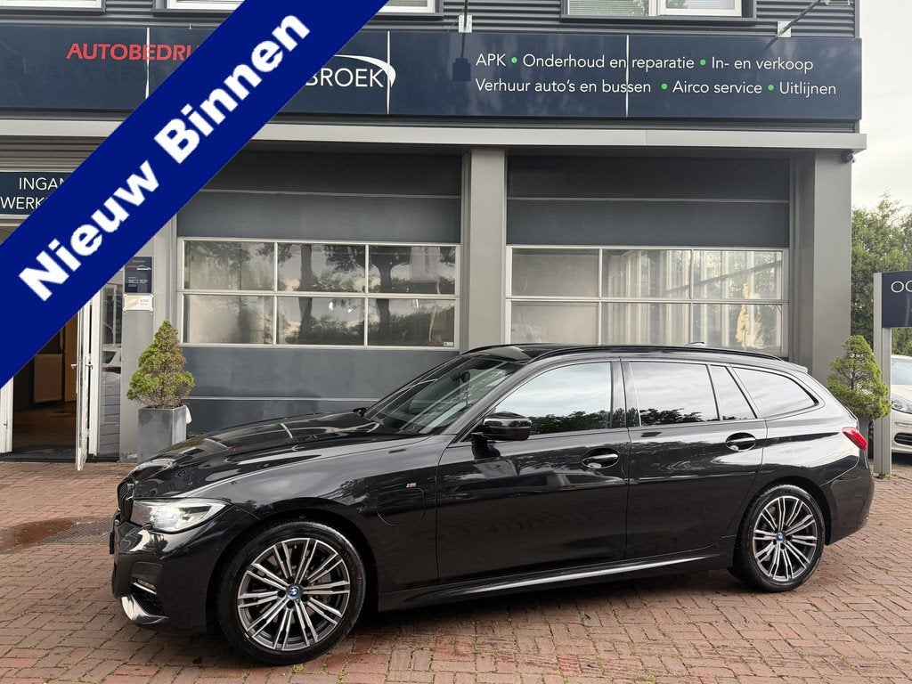 BMW 3 Serie Touring 330e Business Edition Plus Bj 2022 292PK, Automaat, 1998 cc, Achterwielaandrijving, Gebruikt