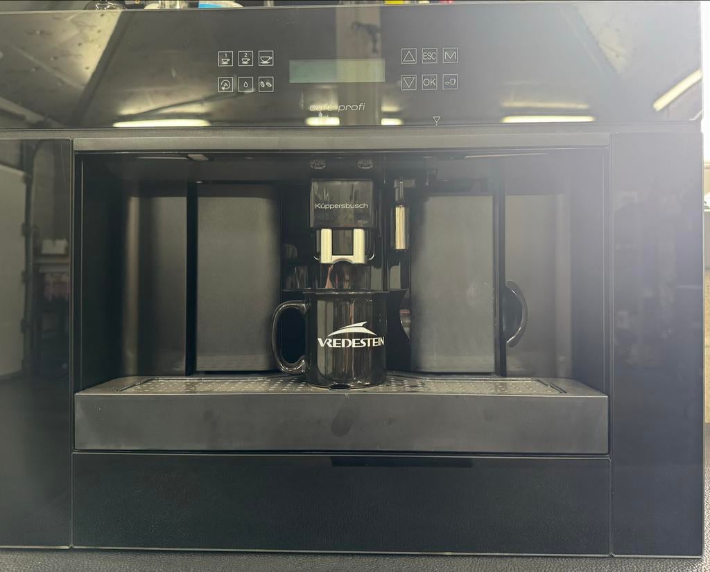 Kuppersbusch Koffiemachine, Witgoed en Apparatuur, Koffiezetapparaten, Zo goed als nieuw, Gemalen koffie, Koffiemachine, 4 tot 10 kopjes