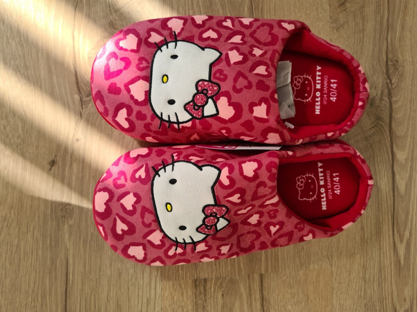 Hello Kitty sloffen, Hello Kitty, Nieuw, Ophalen of Verzenden, Pantoffels of Sloffen