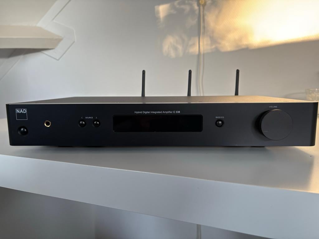 NAD C 338 Hybride Digitale Geïntegreerde Versterker, Audio, Tv en Foto, Zo goed als nieuw, 60 tot 120 watt, Stereo, Ophalen
