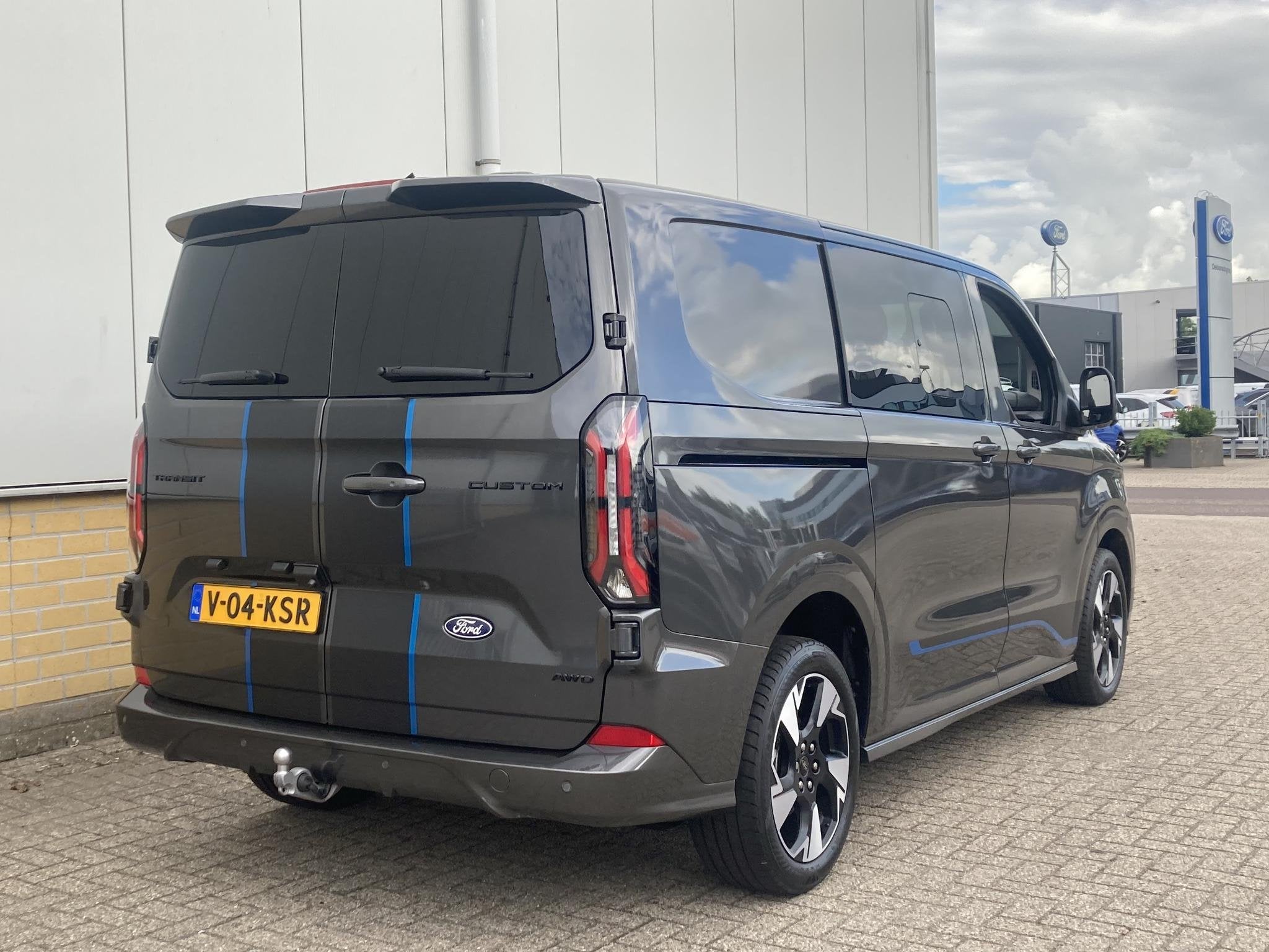 Ford Transit Custom 320 2.0 TDCI 170 pk L1H1 Sport DC AWD Du, Automaat, Gebruikt, Euro 6, 2500 kg
