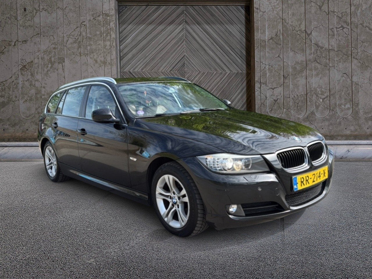 BMW 3 Serie Touring 318i Corporate Lease Luxury Line, Parkeersensor, Euro 5, Huisgarantie, 4 cilinders
