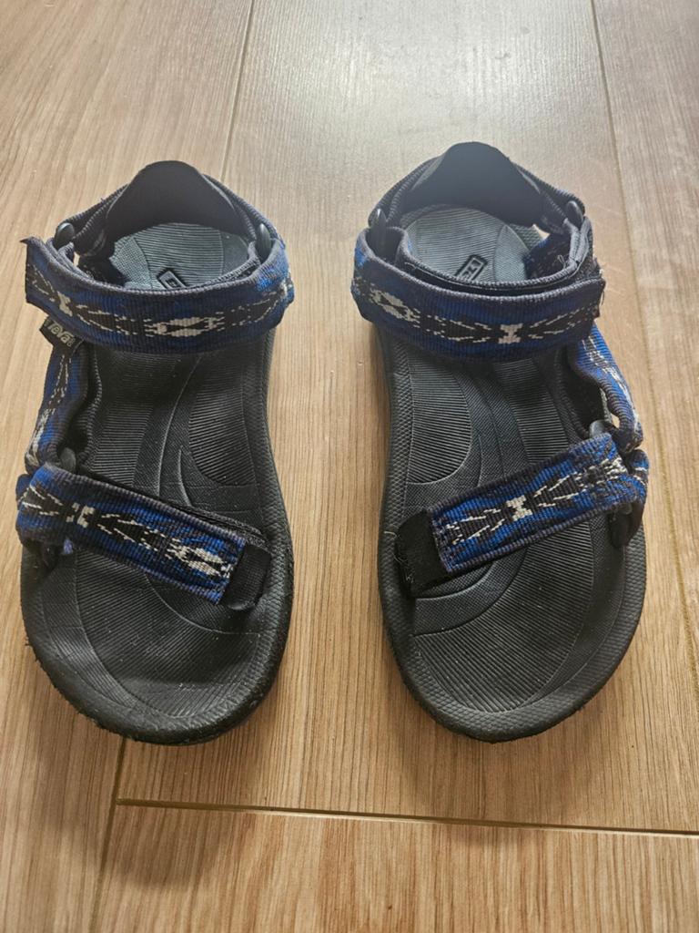 Teva sandalen, maat 30, Gebruikt, Jongen of Meisje, Overige typen, Teva