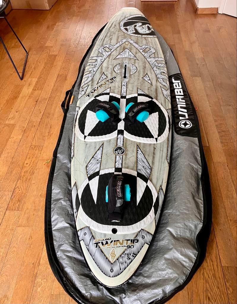 RRD Twintip 90 Limited Edition windsurfboard, Ophalen, Gebruikt, Met draagtas, Minder dan 250 cm