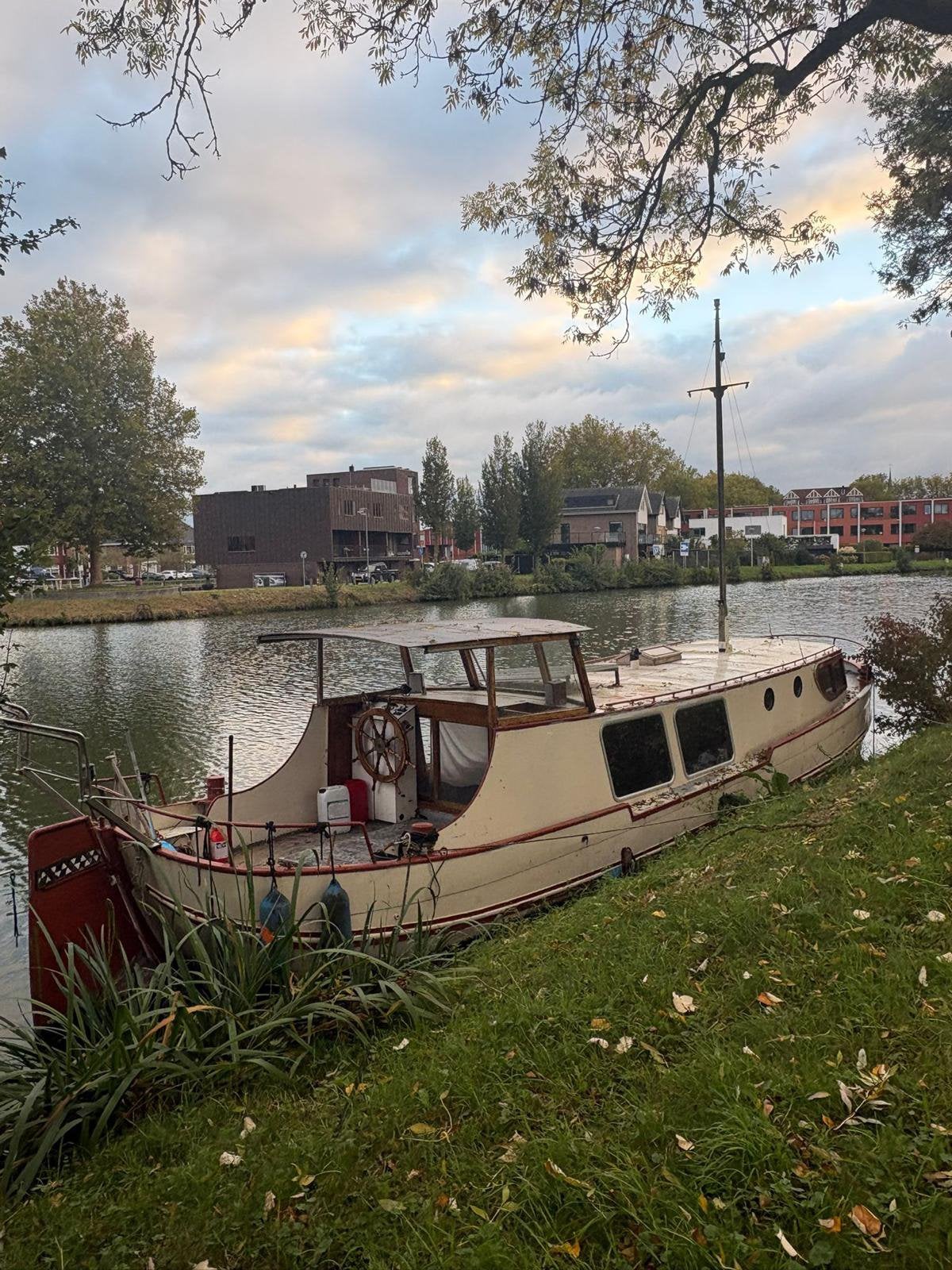 Een klassieke opknap boot, Watersport en Boten, Platbodems, Gebruikt, Ophalen