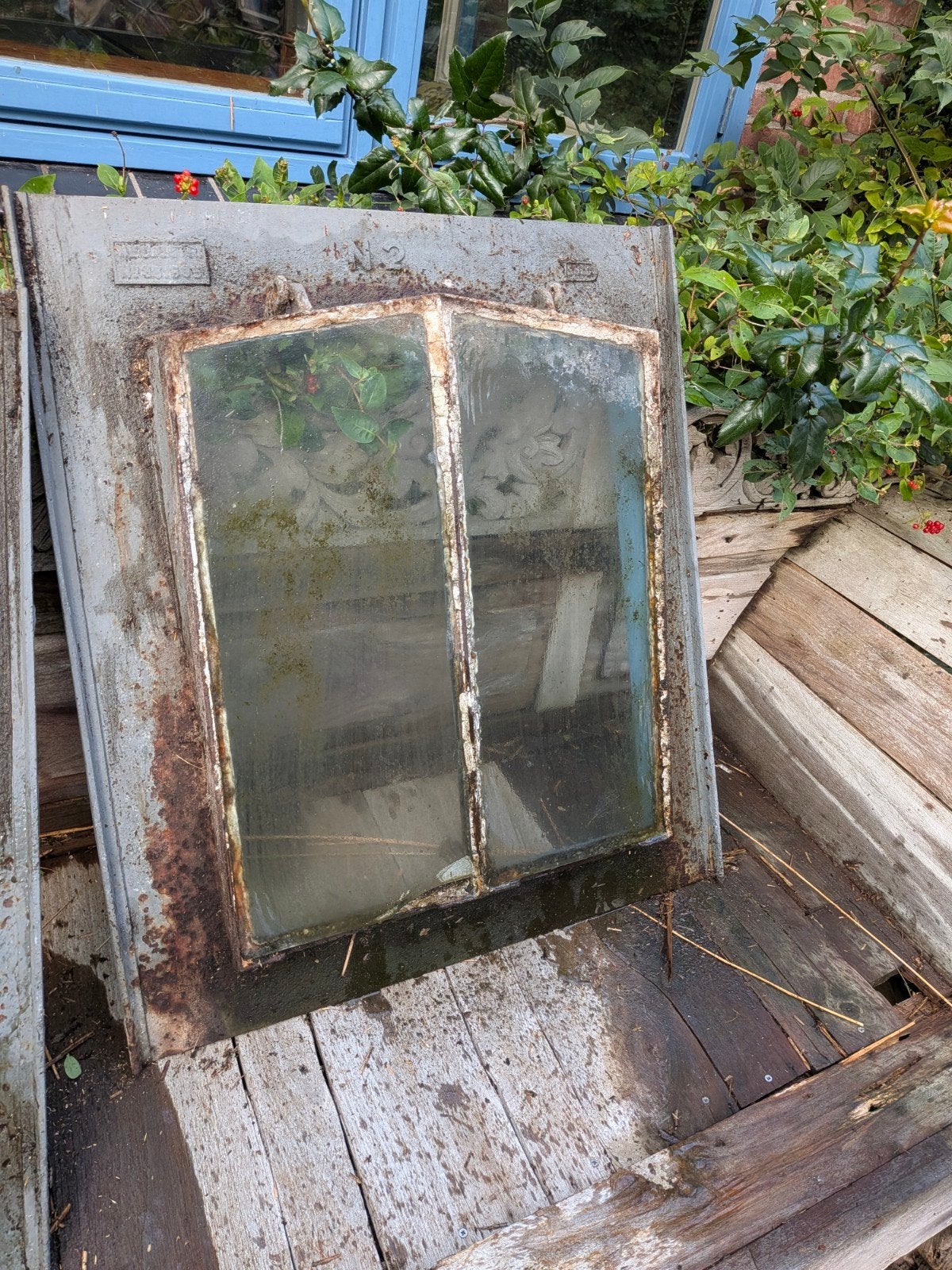 2x Stal dakraampje met 1 gebarsten ruitje, Gebruikt, Minder dan 80 cm, Minder dan 80 cm, Ophalen of Verzenden