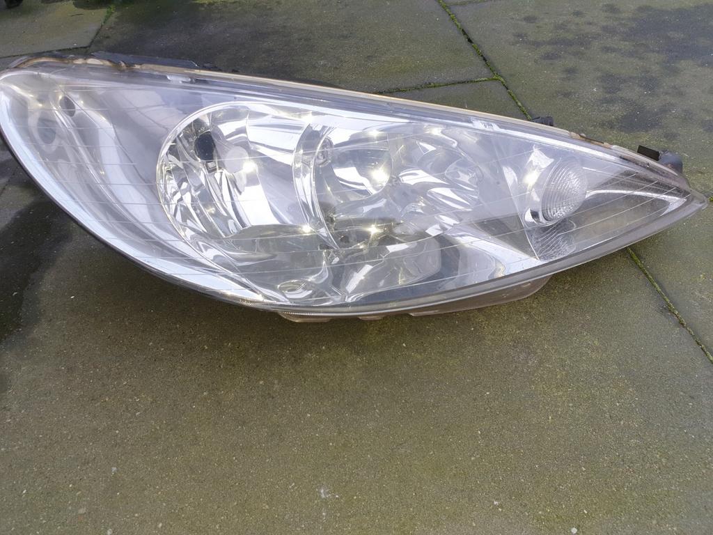 Rechts koplamp Voor Peugeot 206, Ophalen of Verzenden, Peugeot