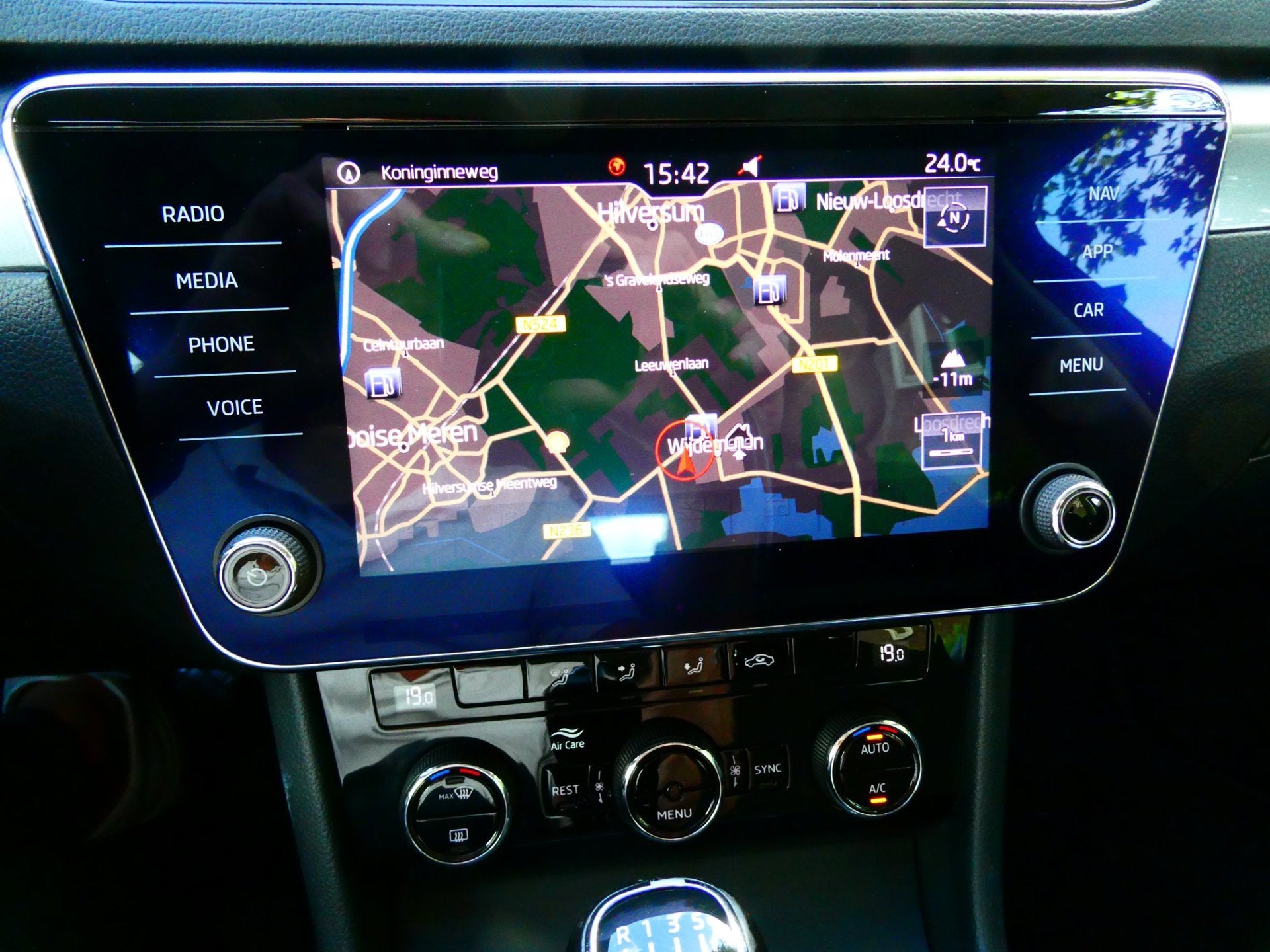 Skoda Superb Combi 1.4 TSI Active 125pk 1e eig. Clima Navi T, Voorwielaandrijving, Gebruikt, 4 cilinders, Zwart