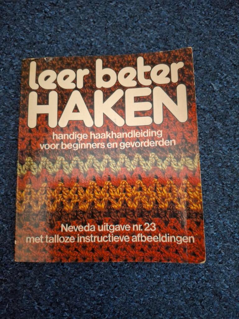 Haak boek Leer beter haken Neveda boek, Hobby en Vrije tijd, Breien en Haken, Verzenden, Gebruikt, Haken, Patroon of Boek
