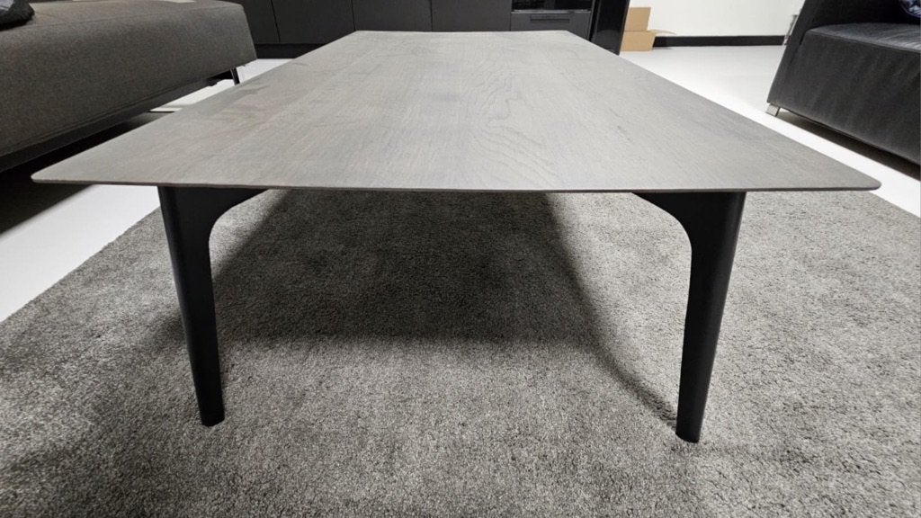 Leolux Rolan salontafel 130x70, 100 tot 150 cm, Eikenhout, Zo goed als nieuw, Modern