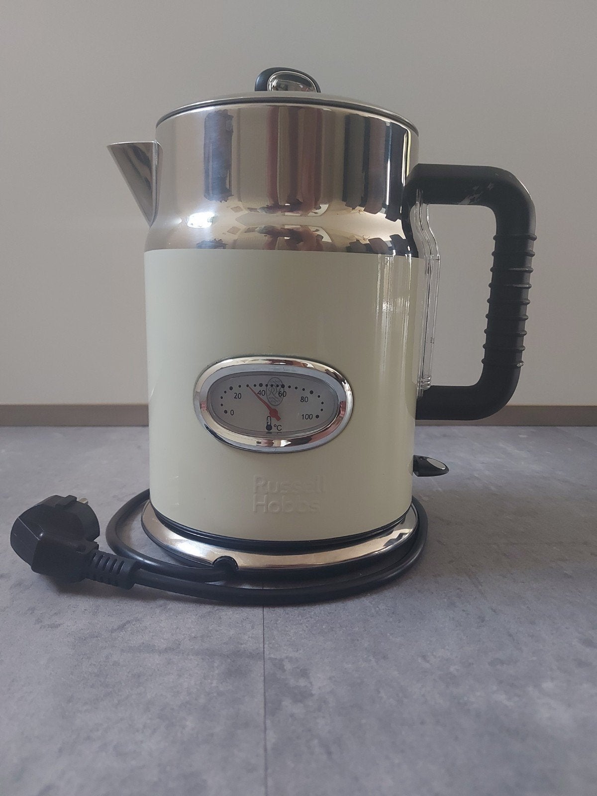 Russell Hobbs Retro Waterkoker Crème RVS, Witgoed en Apparatuur, Waterkokers, 1 tot 2 liter, Ophalen of Verzenden, Zo goed als nieuw