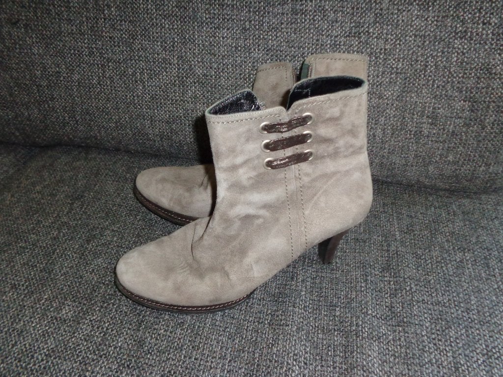 grijze leren dames enkellaarsjes (maat 38 1/2) CALEXIS, Kleding | Dames, Schoenen, Ophalen of Verzenden, Zo goed als nieuw, Grijs
