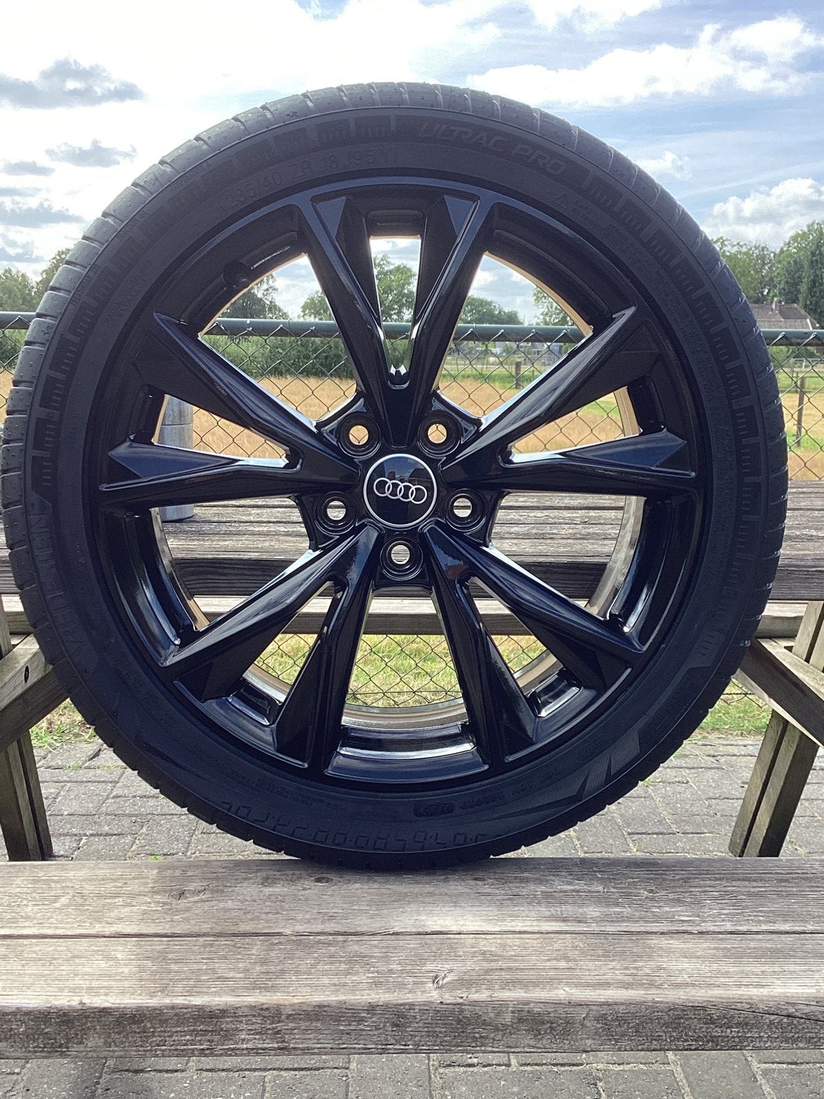 18” originele Audi A3 velg Vredestein235-40-18 banden 8 mm, 18 inch, Banden en Velgen, Nieuw, Ophalen of Verzenden