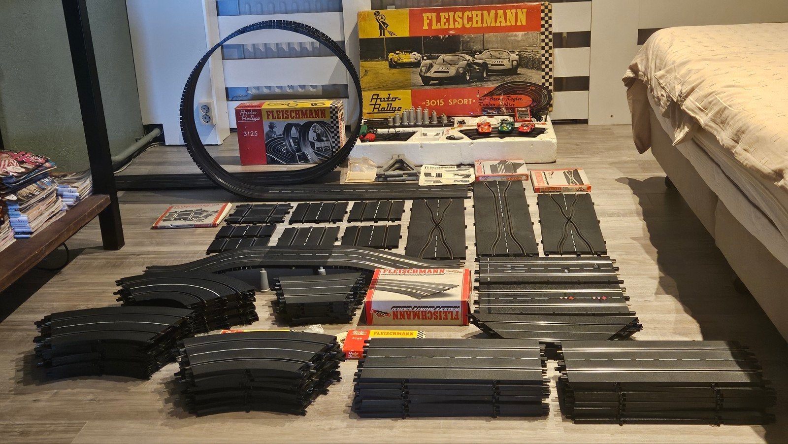 Fleishmann racebaan 3015 . 3 autos ..103 baandelen, Kinderen en Baby's, Speelgoed | Racebanen, Racebaan, Fleischmann, Ophalen of Verzenden