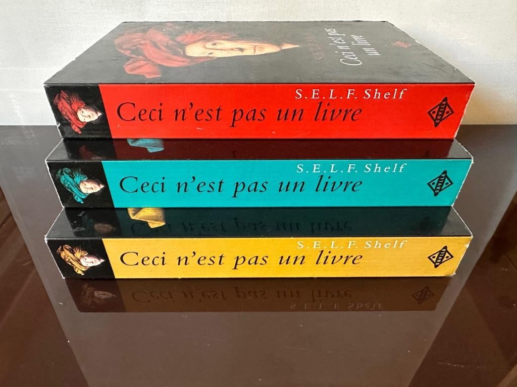 Boekenplankjes 'Ceci n'est pas un livre'; 3 stuks, Ophalen of Verzenden, Gebruikt