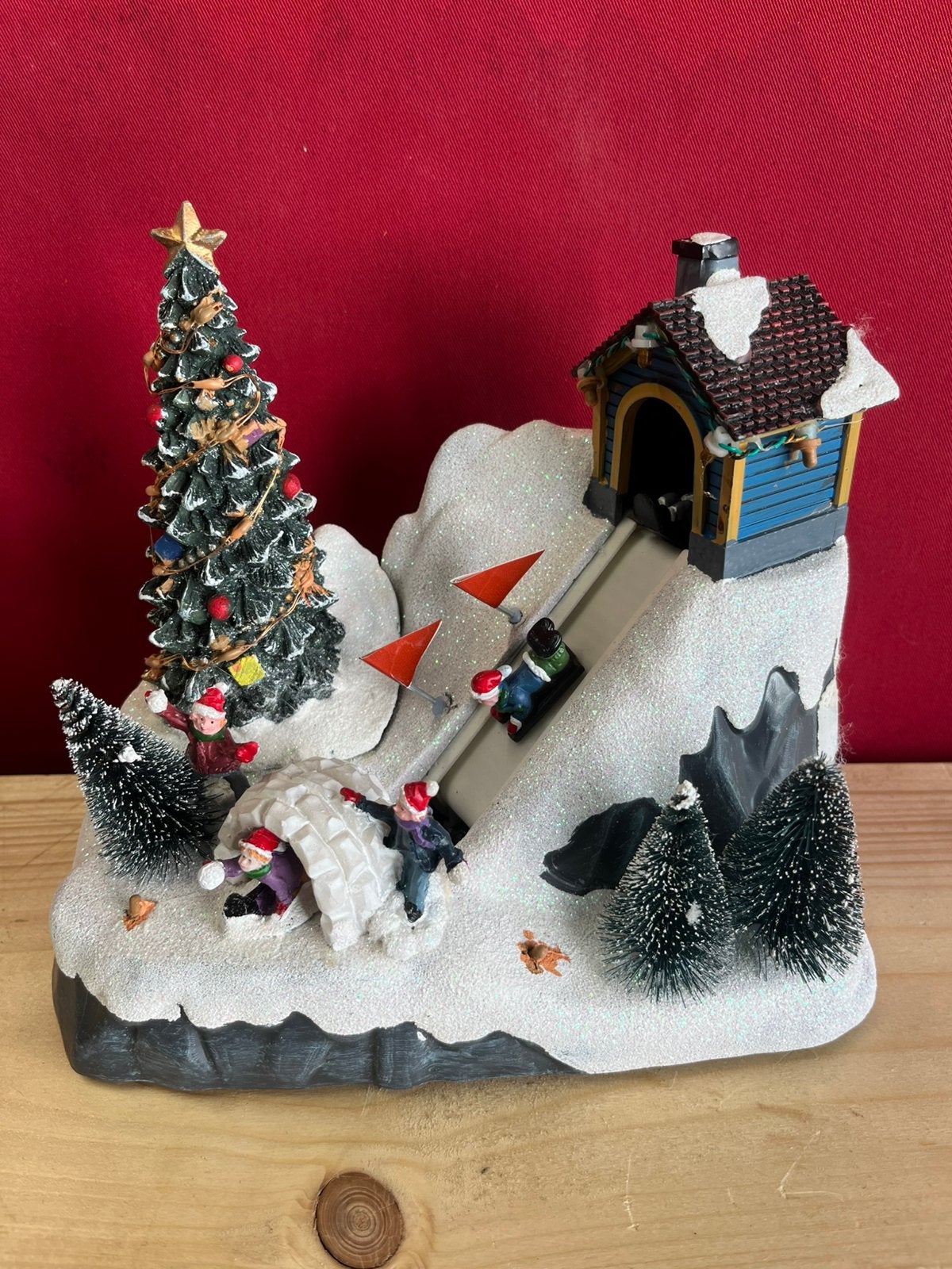 Kerstdorp bewegend, lemax, T-Hollands., Ophalen of Verzenden, Zo goed als nieuw