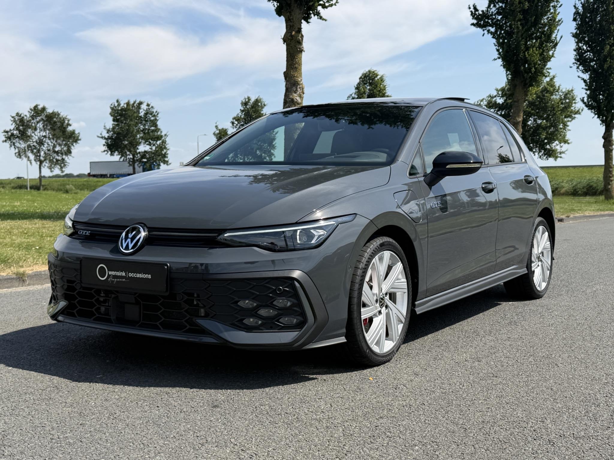 Volkswagen Golf 1.5 eHybrid GTE | Panoramdak | Trekhaak | St, Auto's, Volkswagen, 4 cilinders, 150 min, 26 kWh, Bedrijf