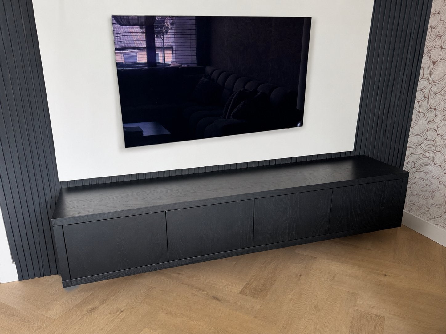 Luxe zwevend TV-meubel Barcelona – Eiken Zwart – 208 cm, Ophalen, Eikenhout, Zo goed als nieuw, 200 cm of meer