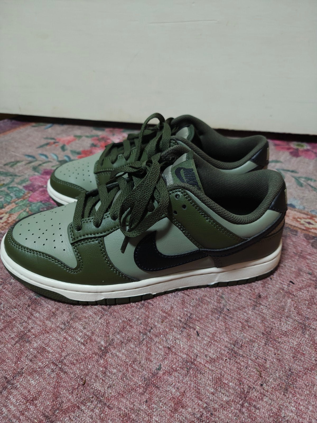 Leuke Nike Dunks Low, Nike, Ophalen of Verzenden, Groen, Sneakers of Gympen