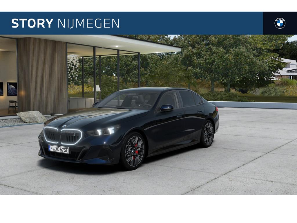BMW i5 eDrive40 M Sport / Panoramadak / Adaptieve LED / Verw, Automaat, 2095 kg, Achterwielaandrijving, Met garantie (alle)