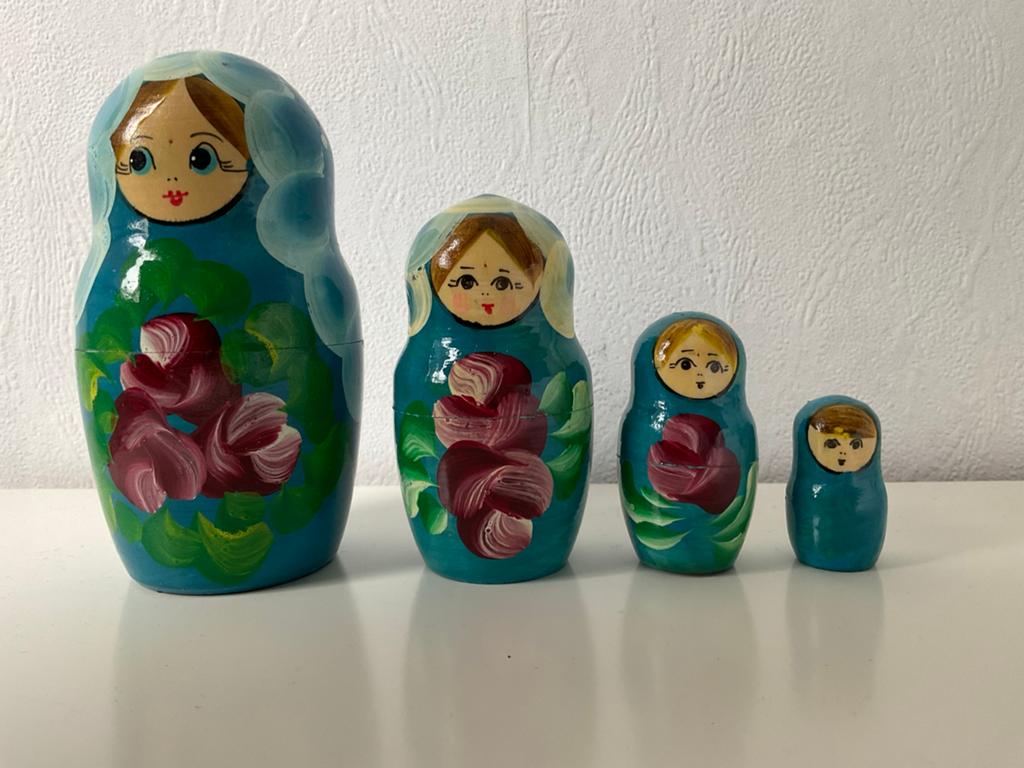 Matroesjka 4-delig, Verzamelen, Poppetjes en Figuurtjes, Ophalen of Verzenden, Zo goed als nieuw