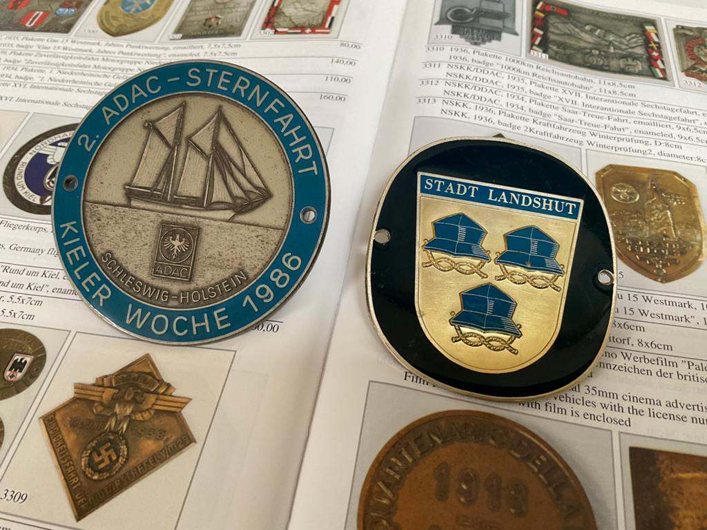 Emaille Car Badge “Kieler Woche” Landshut Rally’s 1986, Ophalen of Verzenden, Zo goed als nieuw