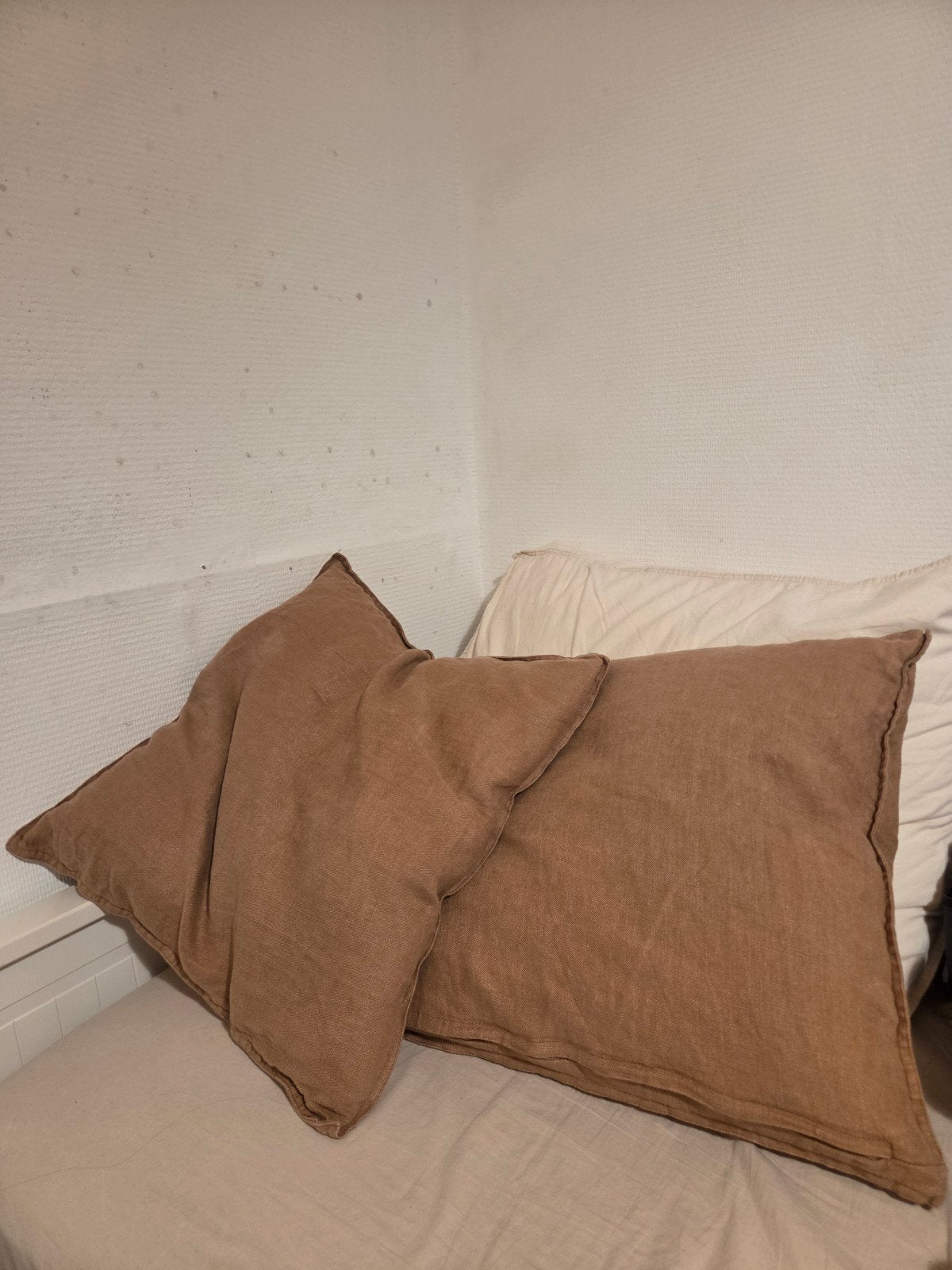 2 IKEA BinnenKussens FJÄDRAR & DYTÅG Hoezen donkerbeige, Wasbaar, Beige, IKEA, Ophalen of Verzenden