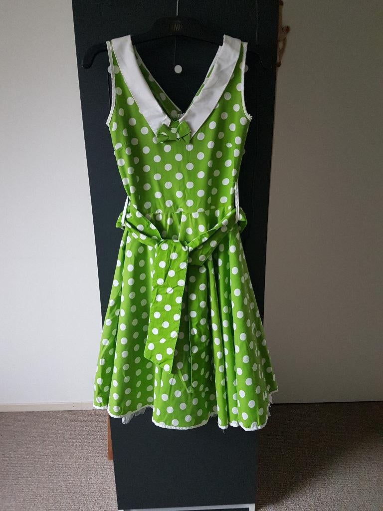 carnavalskleding dames, heren en kinderen, 10 stuks, Carnaval, Ophalen of Verzenden, Zo goed als nieuw, Kleding
