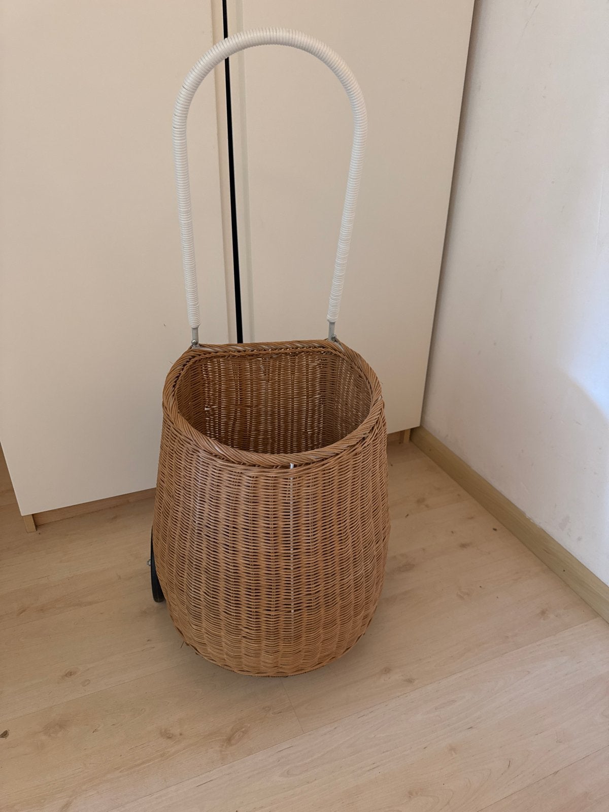 Oli Ella Grote Rotan Trolley, Ophalen of Verzenden, Zo goed als nieuw