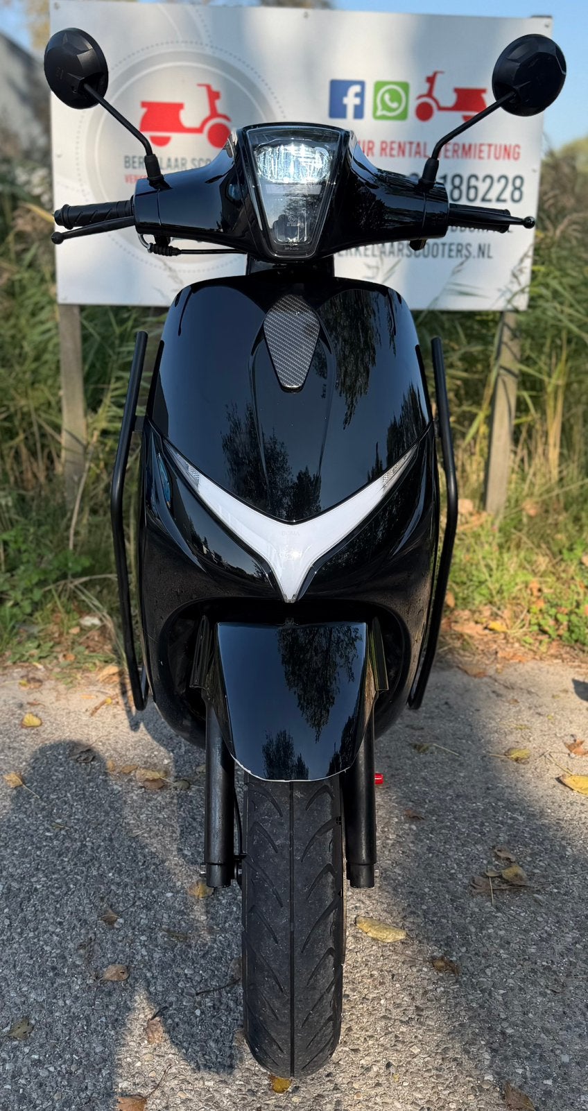 Verkocht., Ophalen, Berkelaarscooters@gmail.com, Maximaal 45 km/u, La souris