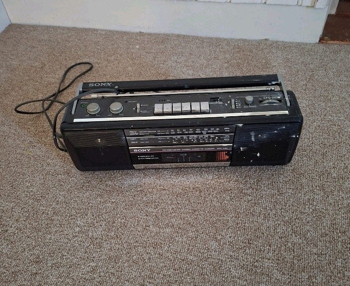 Vintage Sony Radio Cassette-Corder CFS-210L - Gebruikt, Ophalen, Gebruikt, Radio