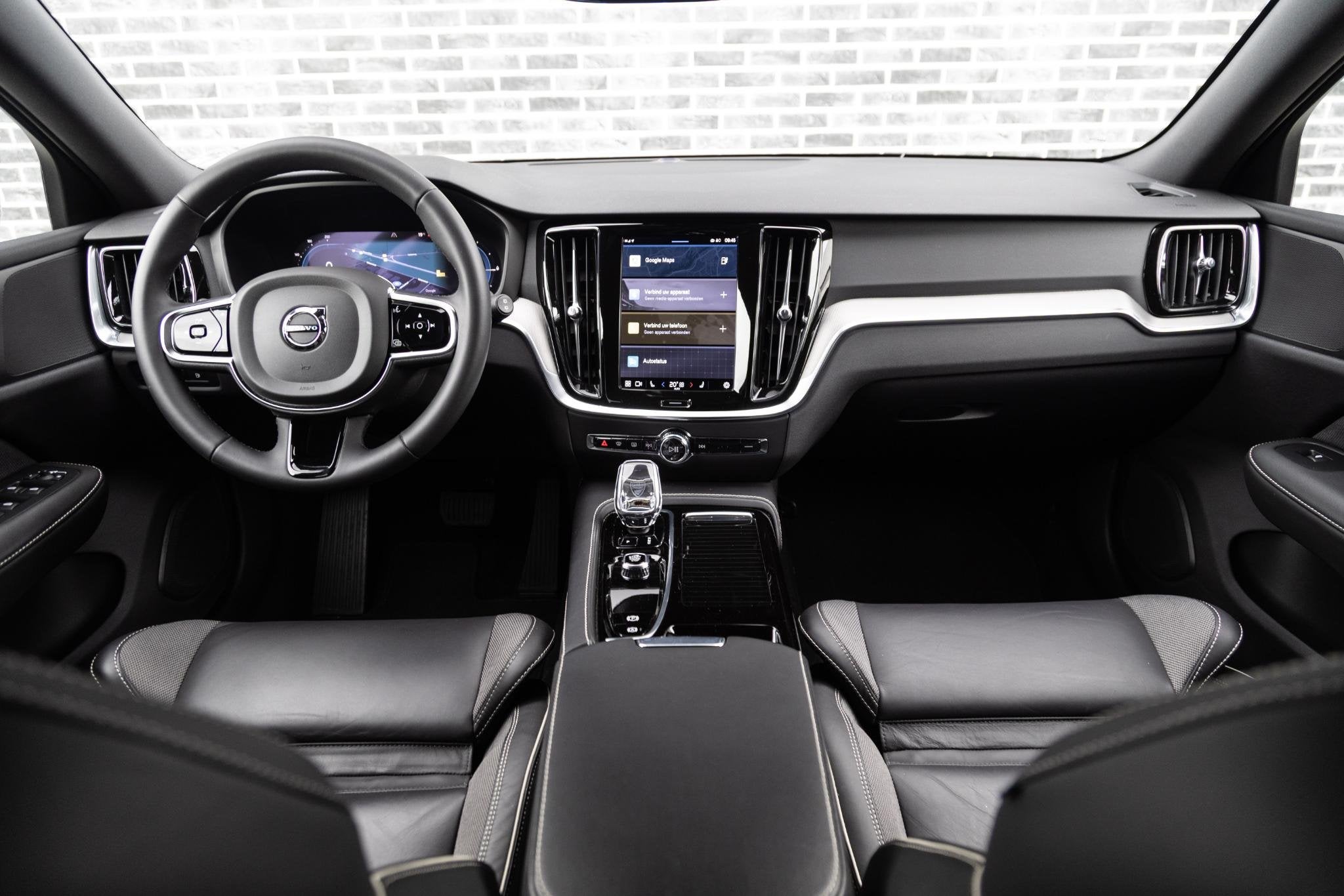 Volvo V60 2.0 T6 Plug-in Hybrid AWD Plus Dark | PHEV Long Ra, Auto's, Stof, Gebruikt, Euro 6, 4 cilinders