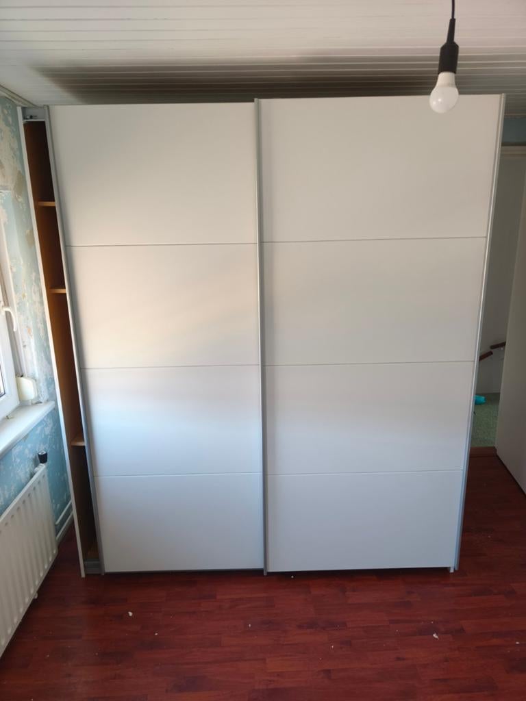 Gratis Ikea kast - vandaag/morgen ophalen, Met deur(en), Gebruikt, 200 cm of meer, 150 tot 200 cm